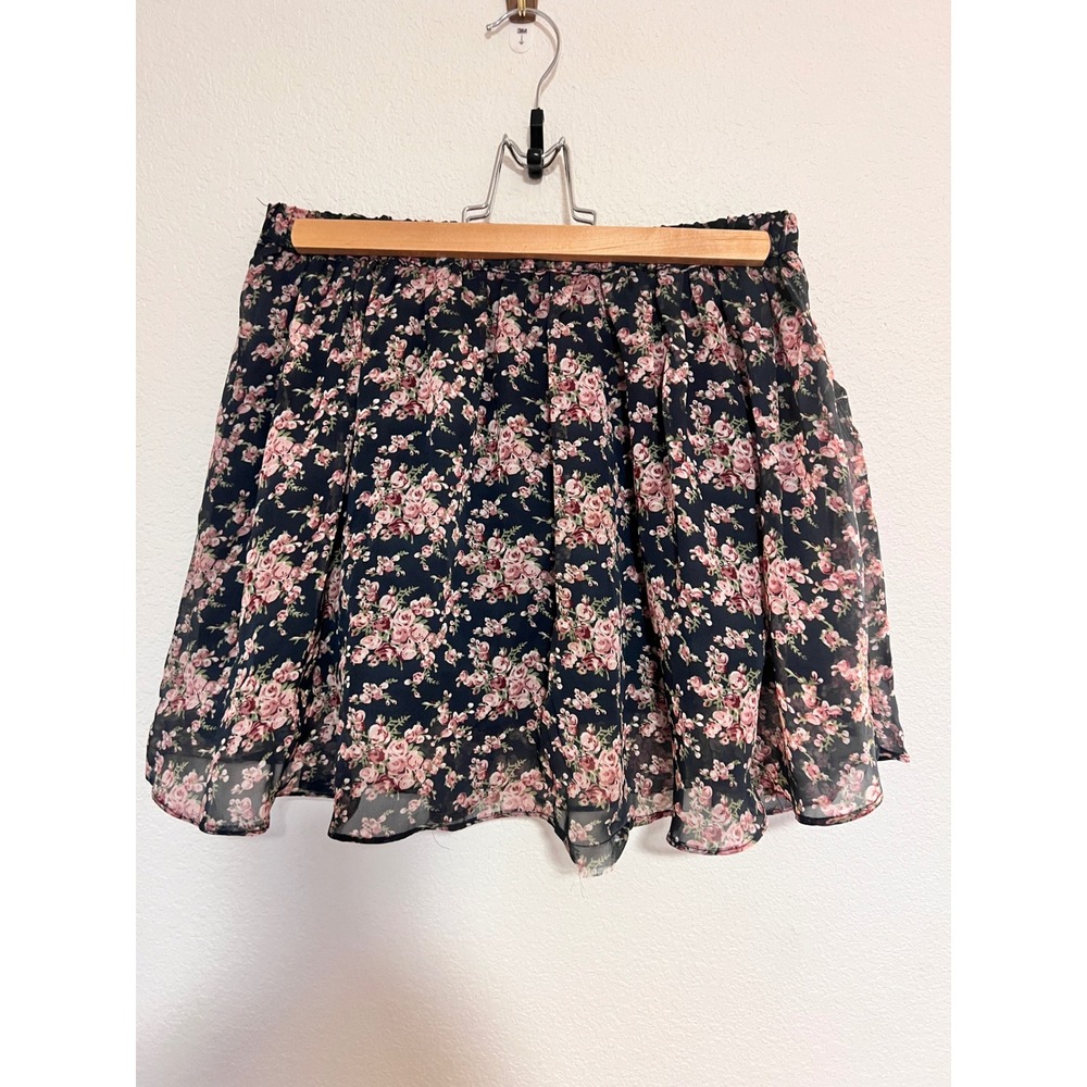 Vintage Style Floral Skirt Womens L fits S/M Black Pink Roses Chiffon Mini Skirt